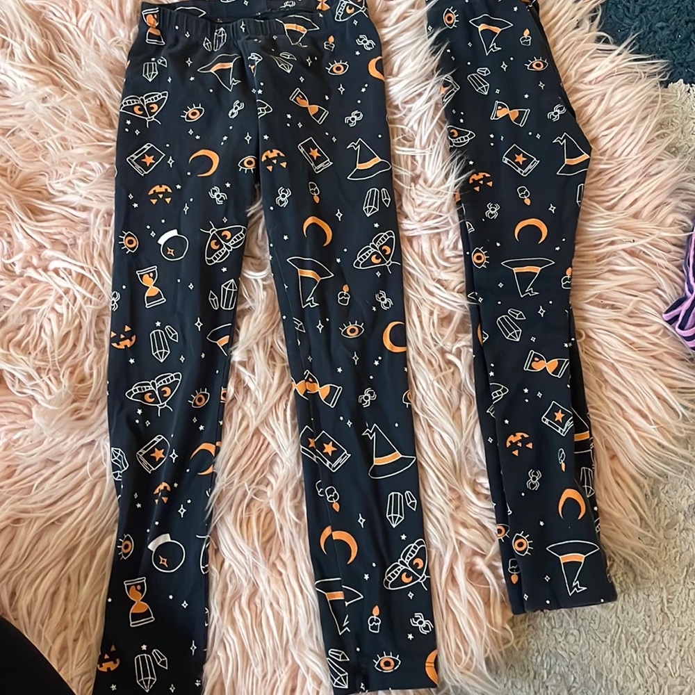 Cat & Jack leggings.  Size 6X.